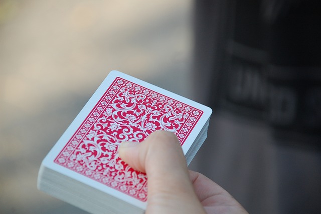puedes jugar al juego de cartas UNO en Telegram